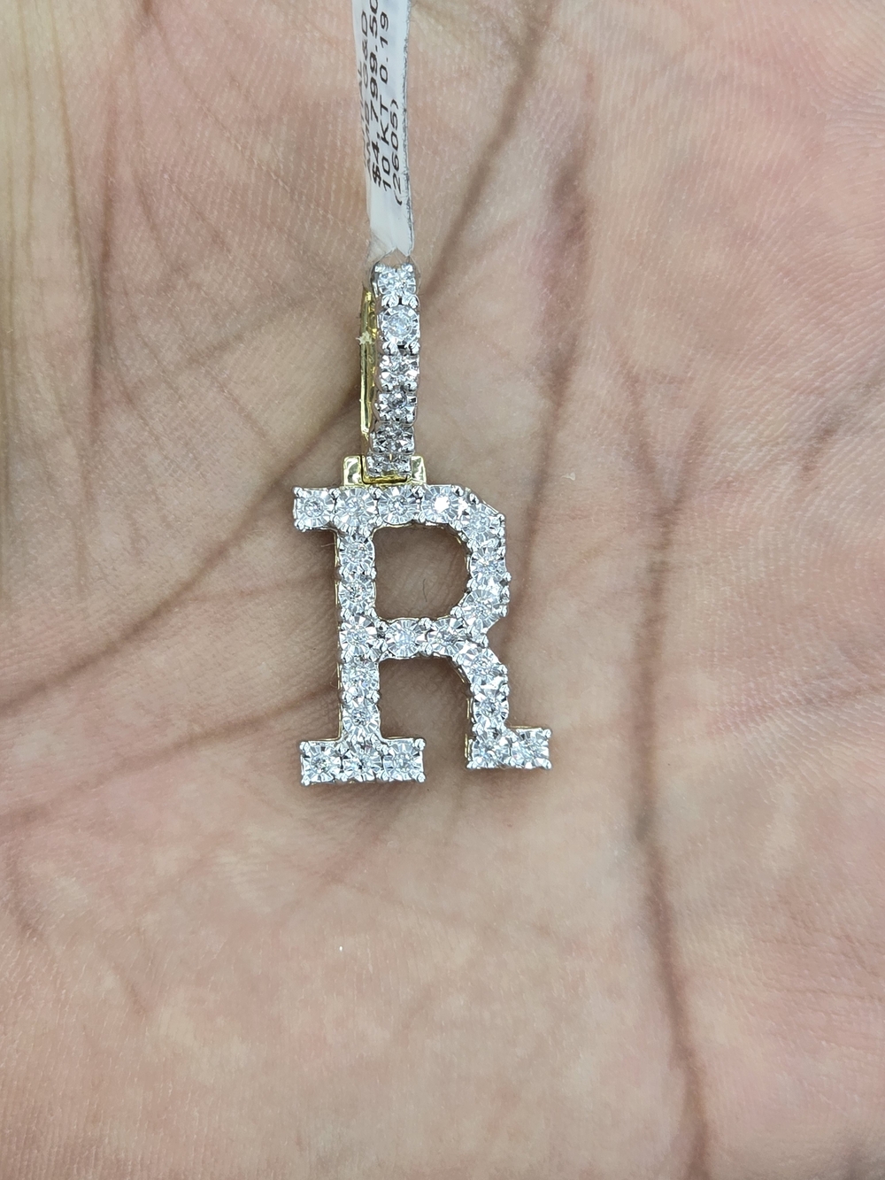 Real Diamond 10kt Gold Fancu Style  Initial R Pendant